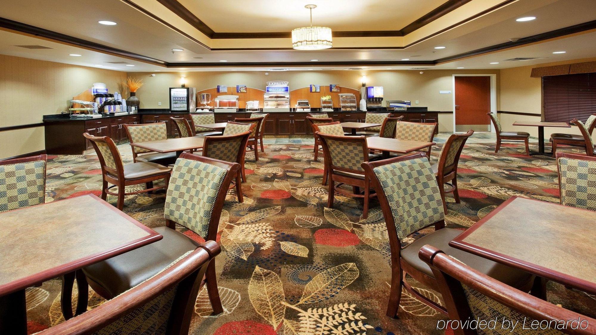 Holiday Inn Express And Suites Great Falls By Ihg Екстер'єр фото